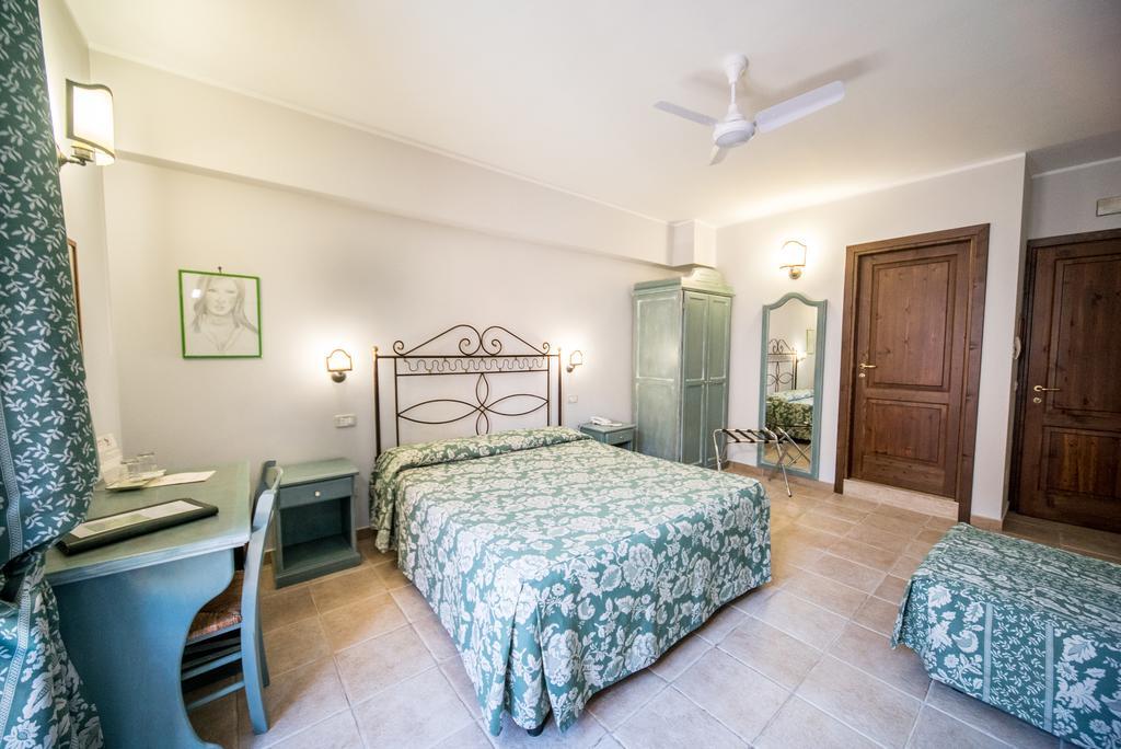 Hotel Il Tiglio (Adults Only) كاستل دي سانجرو المظهر الخارجي الصورة