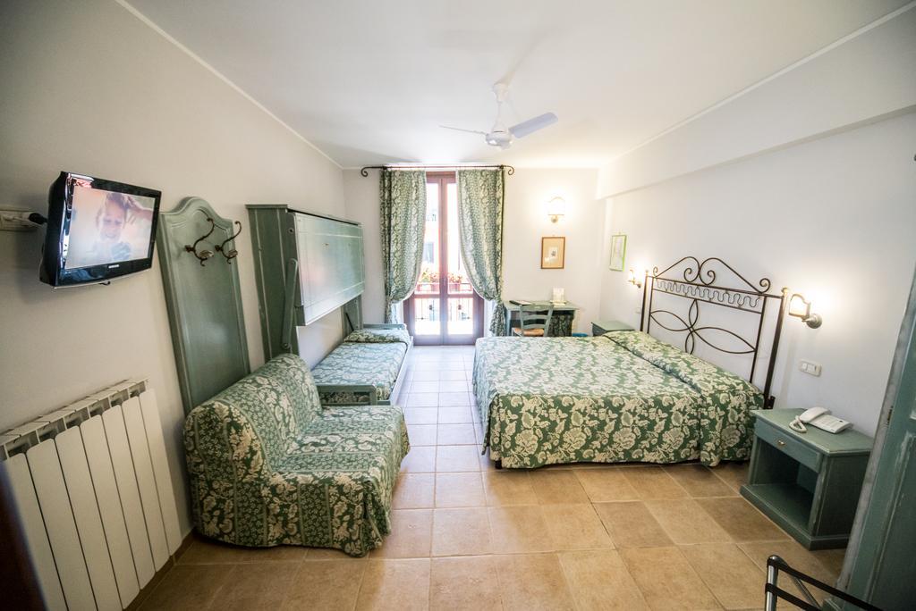 Hotel Il Tiglio (Adults Only) كاستل دي سانجرو المظهر الخارجي الصورة